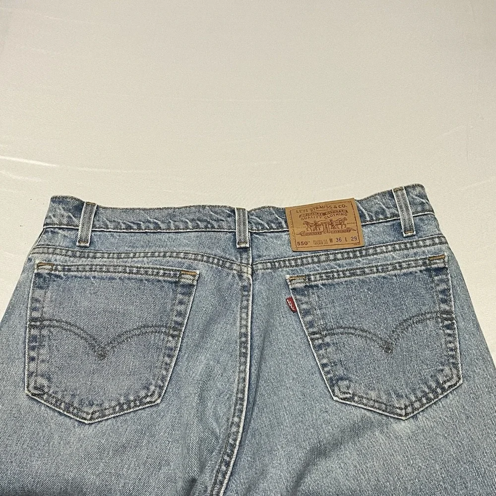 Vintage 90s Levi 550 Relaxed Tapered Size 36x29 Fits (34x29) Jeans USA Made